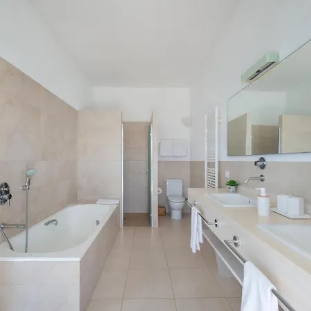 וילה New! Esperanza De Marilla, Front Sea View, Pool, Ac, Bbq *